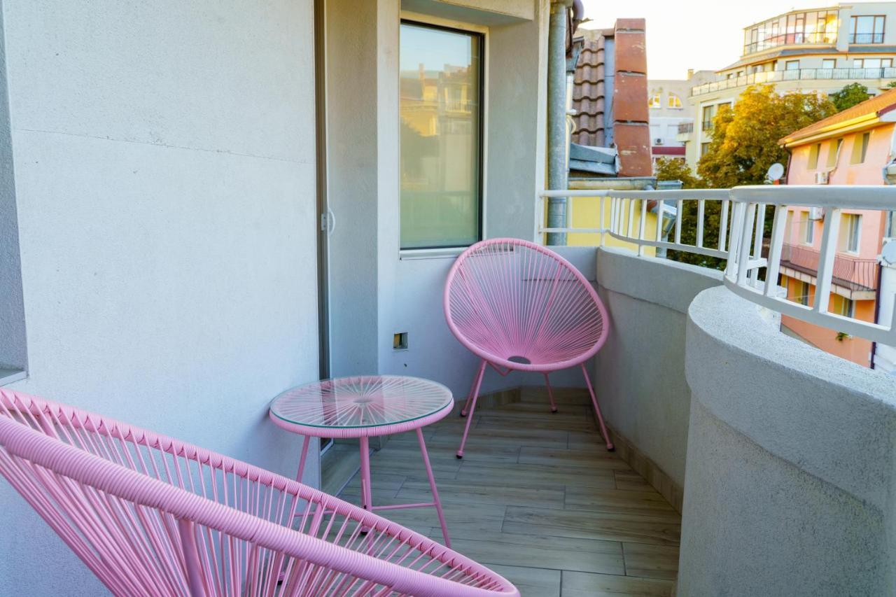 Centrally Located Apartment In Варна Экстерьер фото